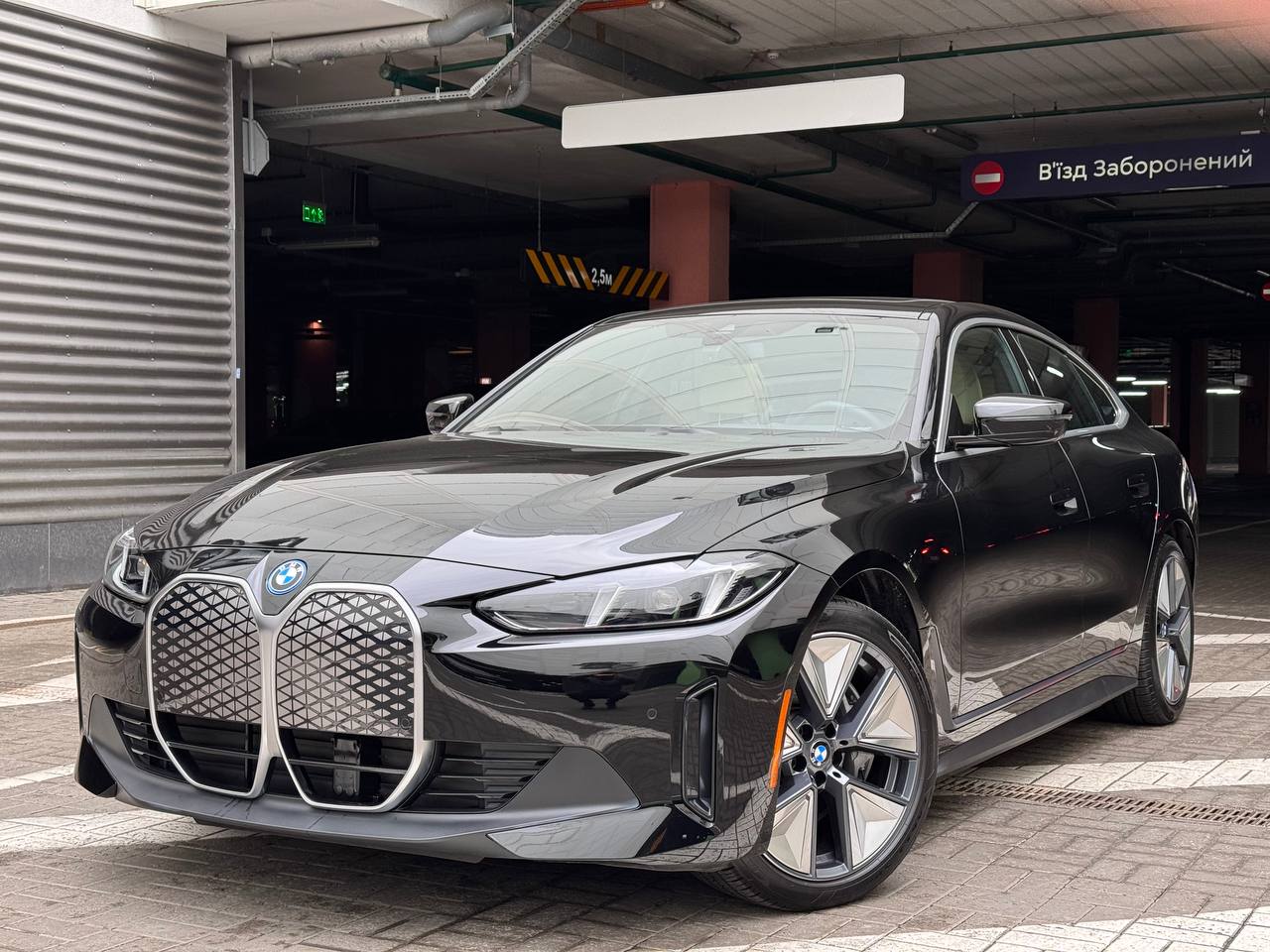 Купити BMW I440 Київ