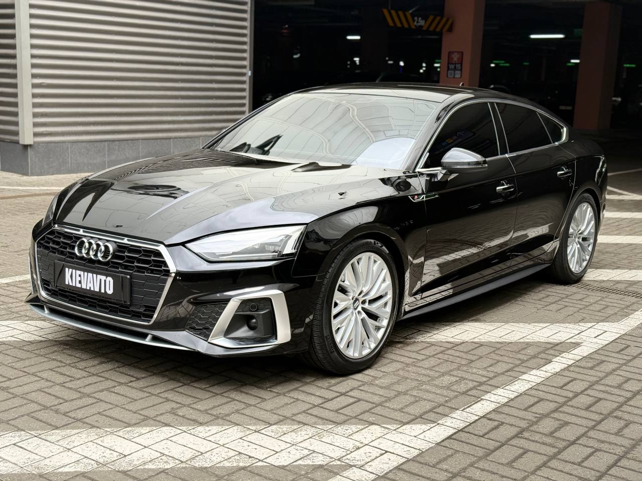 Купити Audi A5 Київ