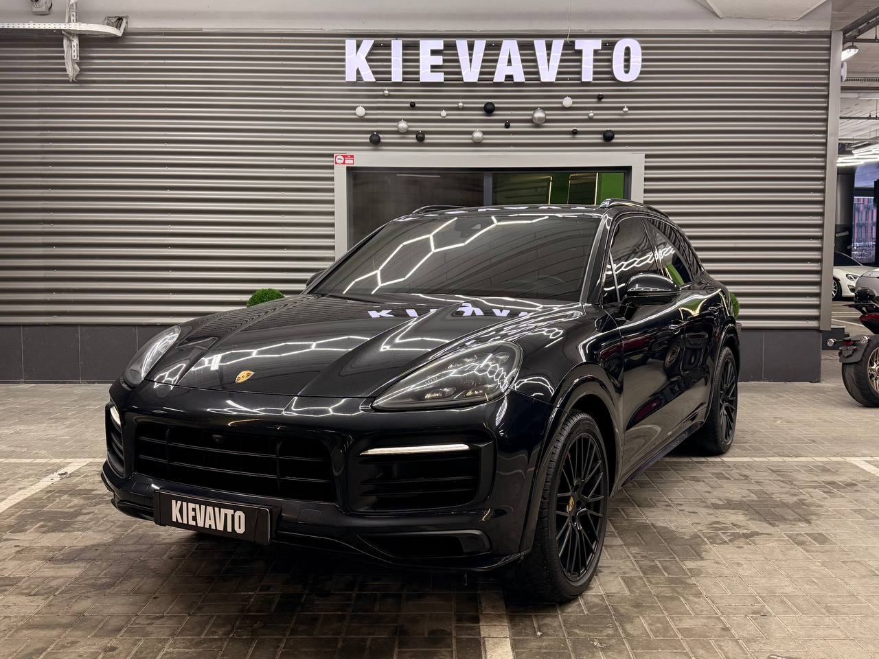 Купити Porsche Cayenne GTS Київ