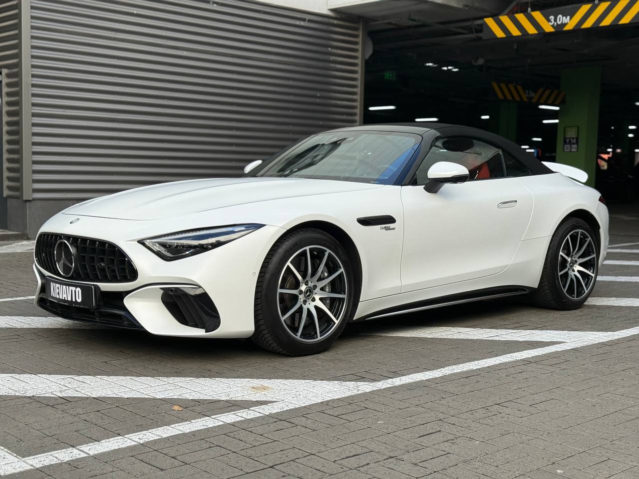 Купити Mercedes SL 43 Київ