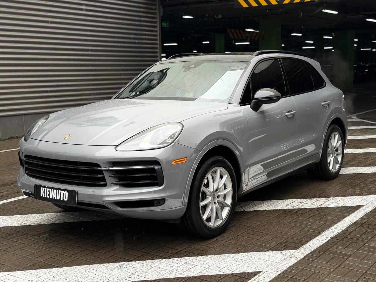Купити Porsche Cayenne S Київ