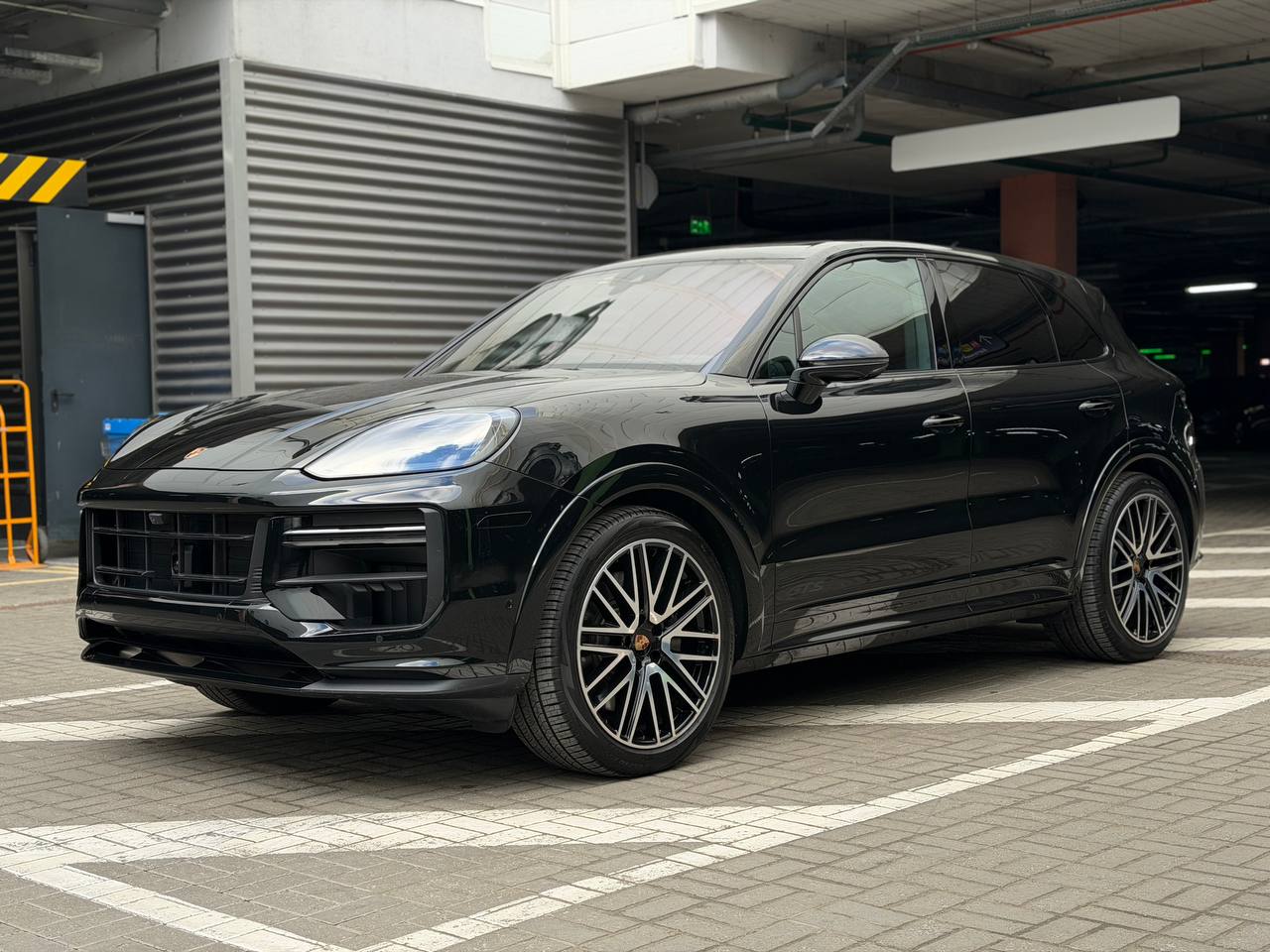 Купити Porsche Cayenne GTS Київ