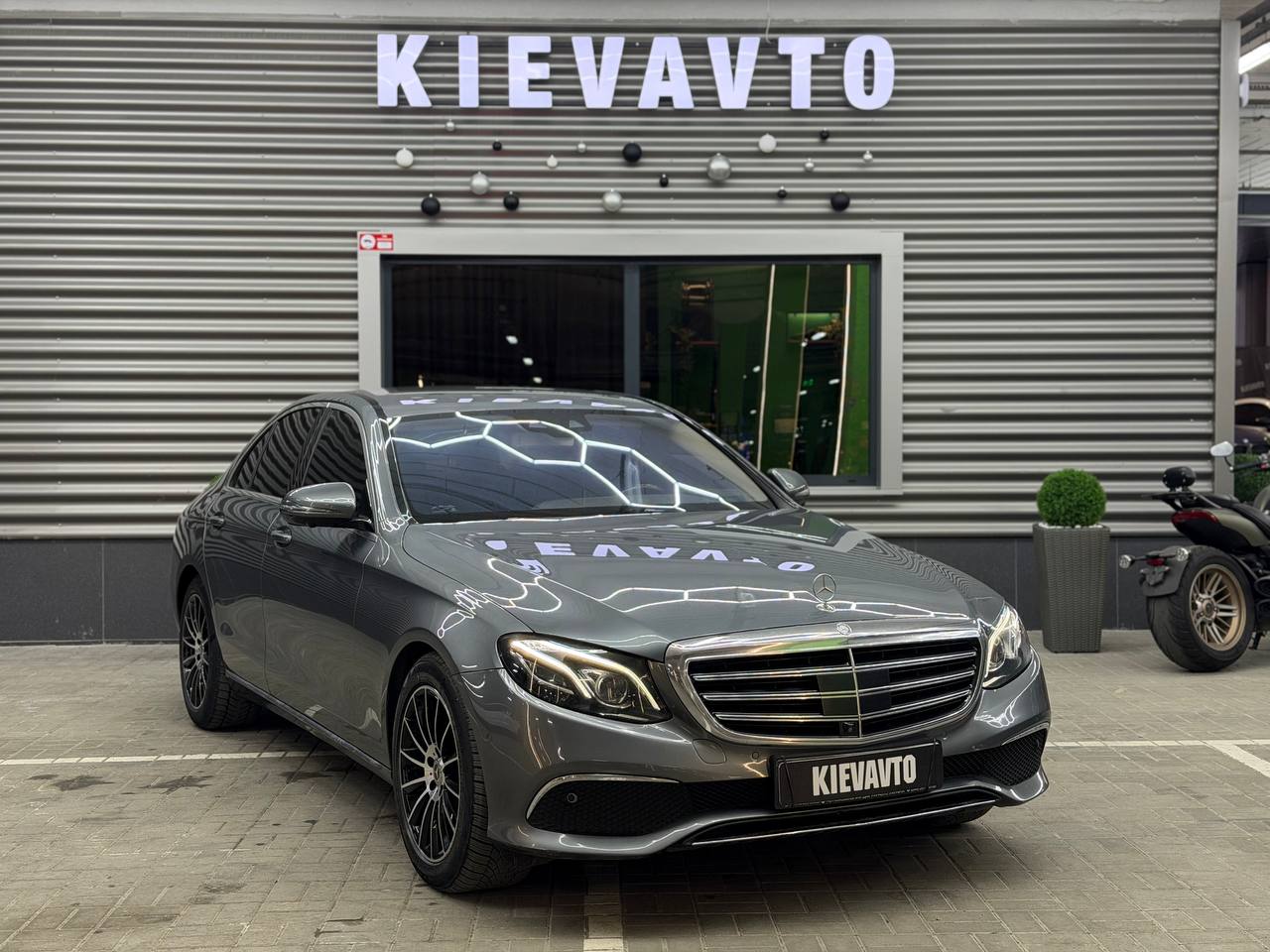 Купити Mercedes E220d Київ