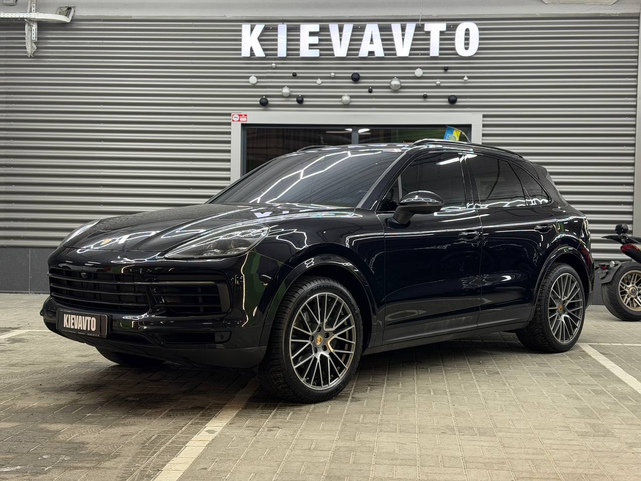 Купити Porsche Cayenne  Київ