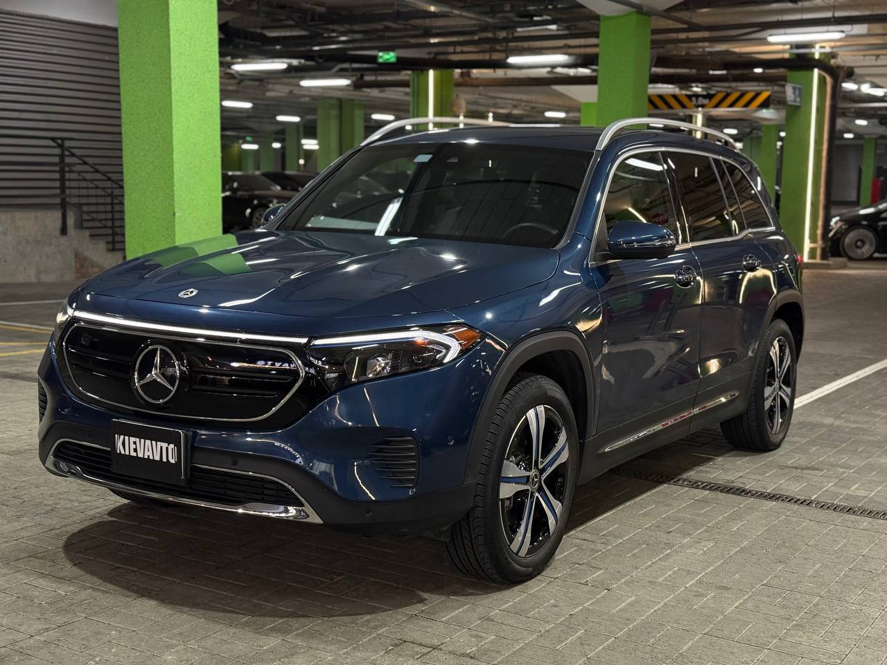 Купити Mercedes EQB 300 Київ