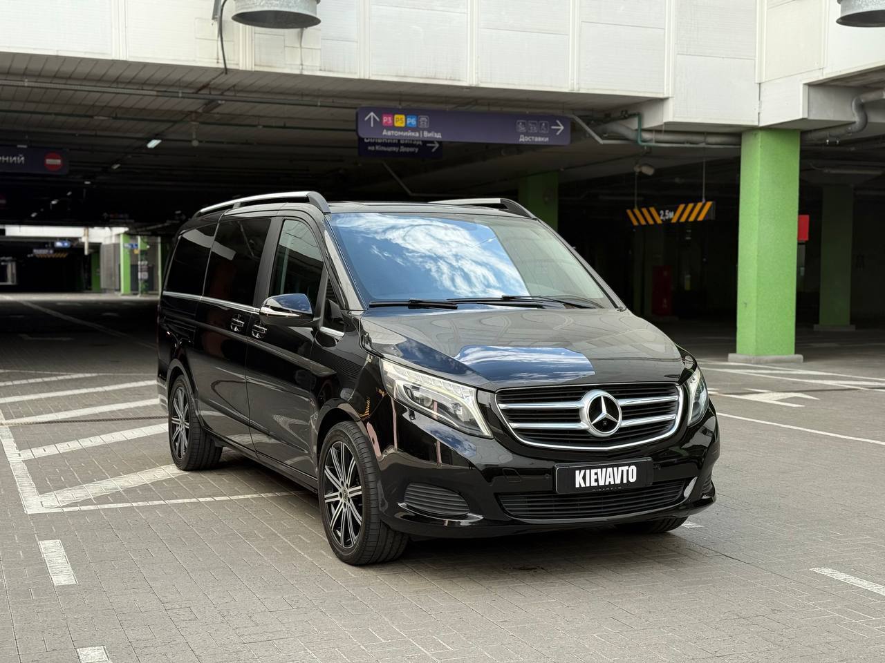 Купити Mercedes V 220d Київ