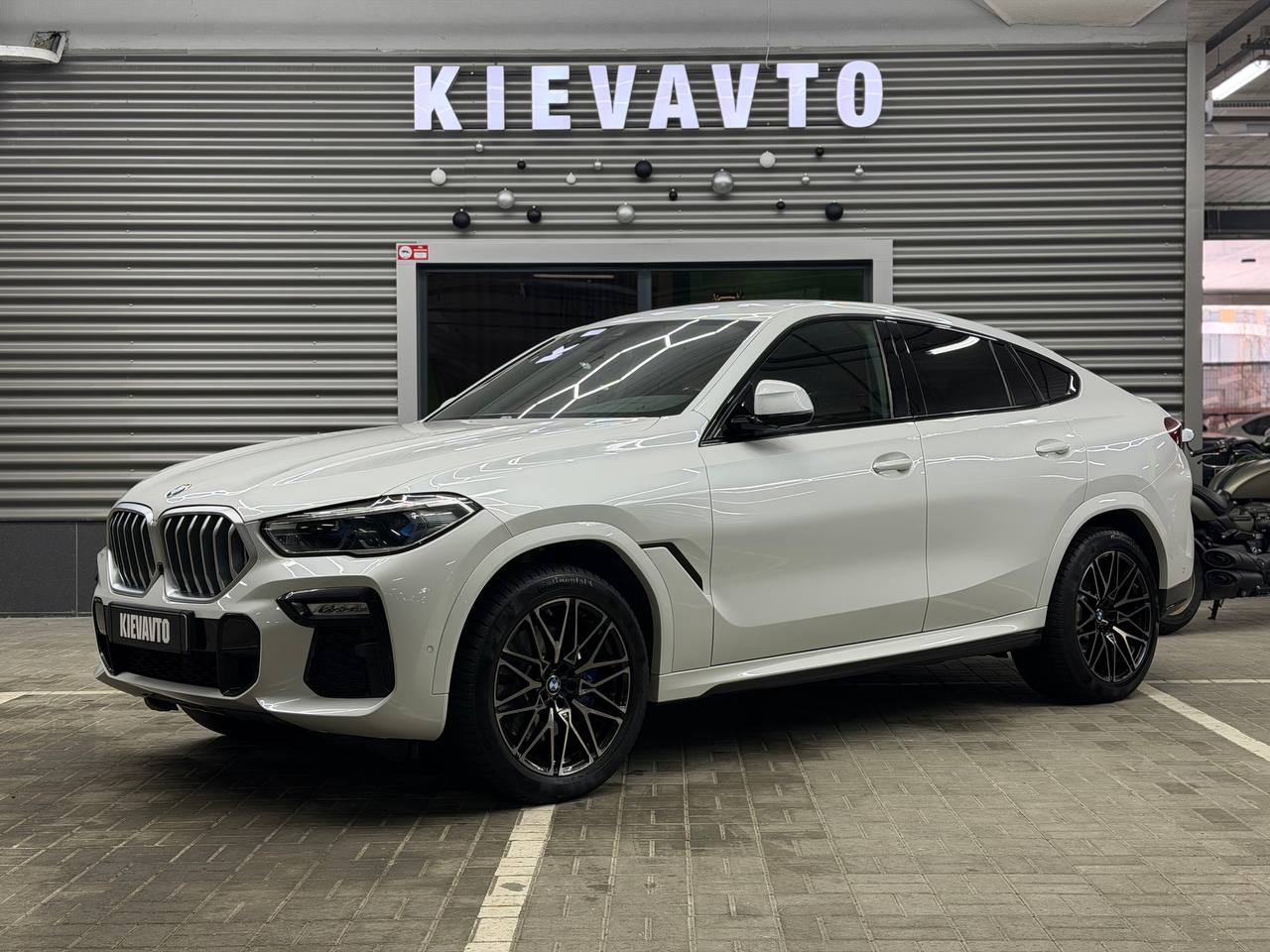 Купити BMW X6 30d Київ