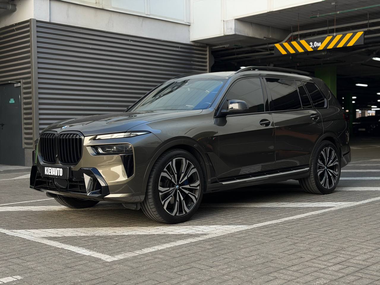 Купити BMW X7 40d Київ