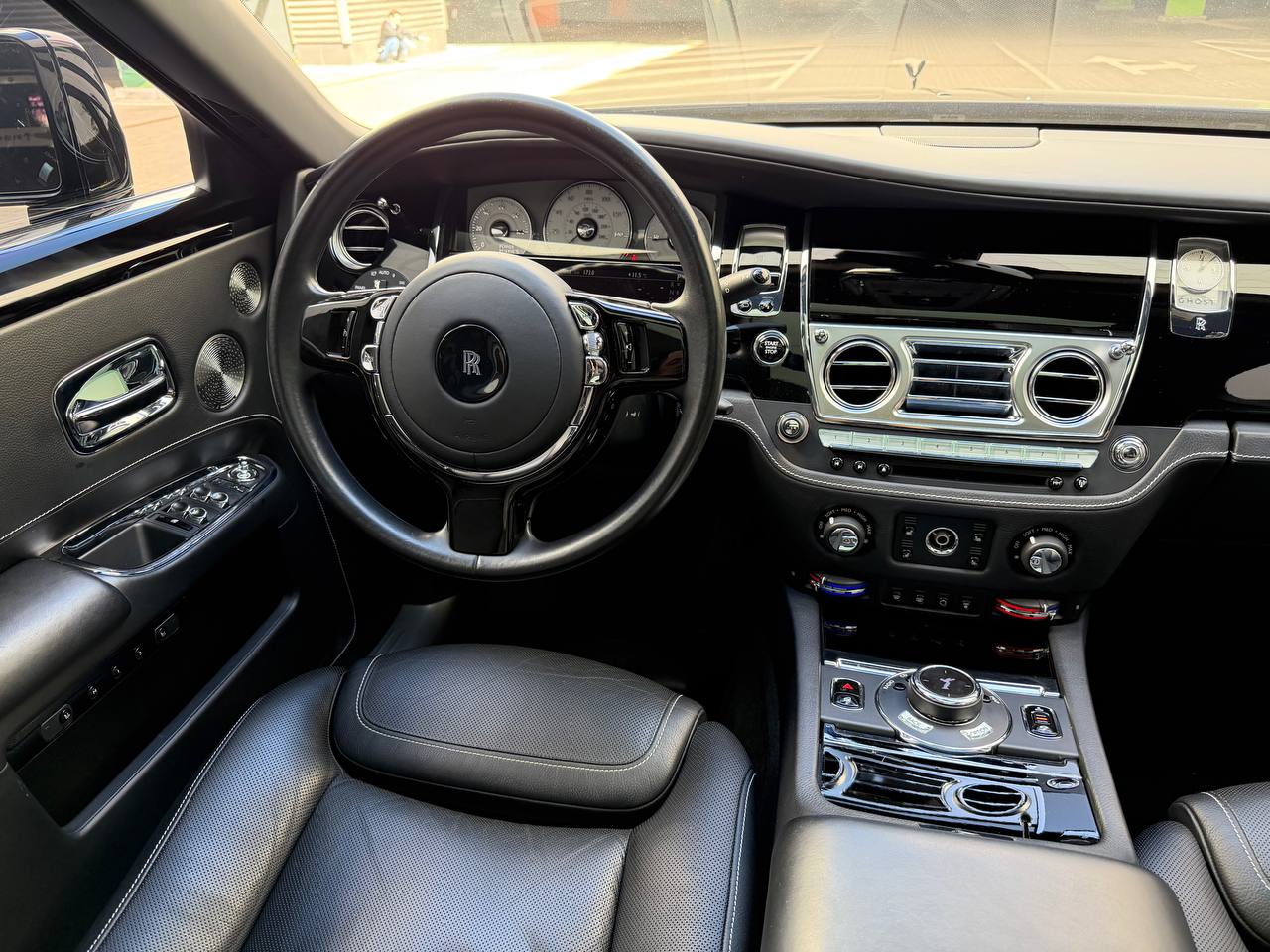 Купити Rolls Royce Ghost Київ