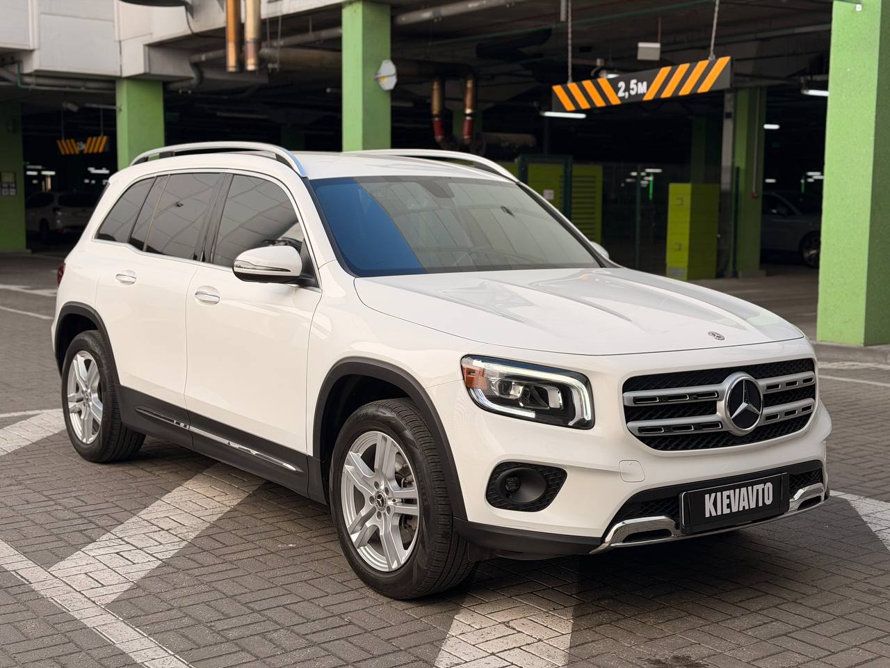 Купити Mercedes GLB Київ
