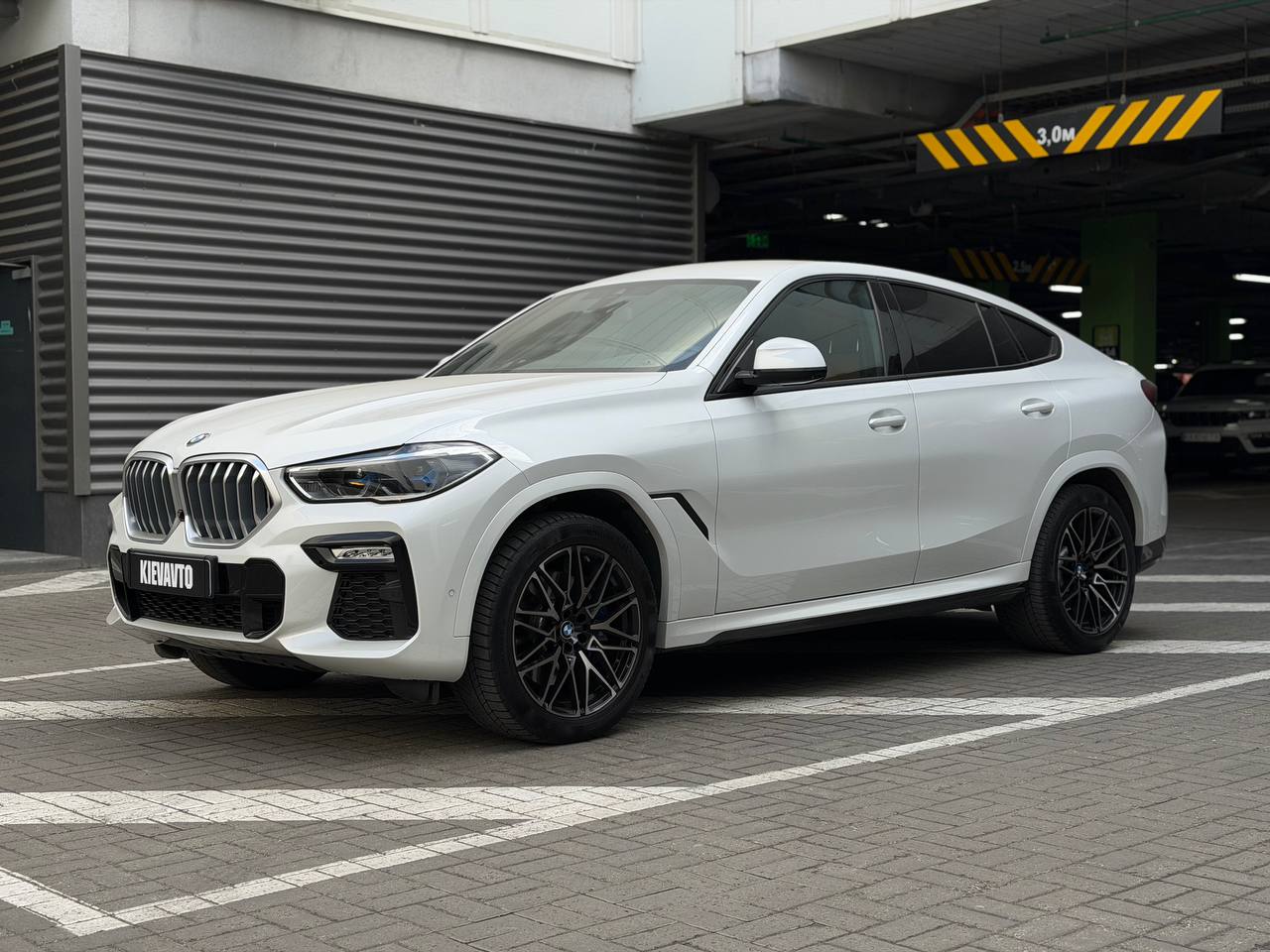 Купити BMW X6 30d Київ