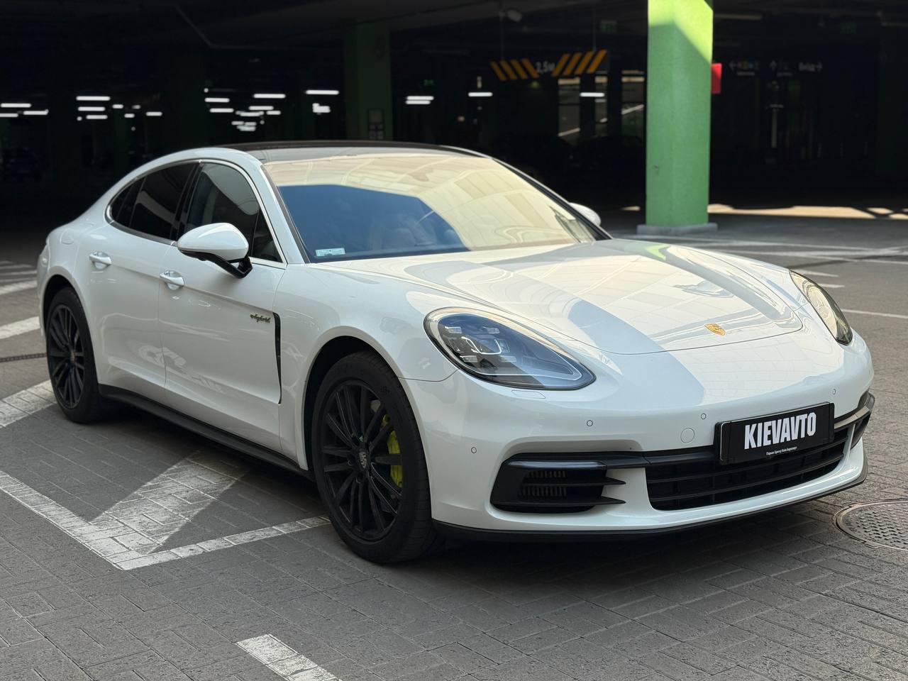 Купити Porsche Panamera 4 E-Hybrid Київ