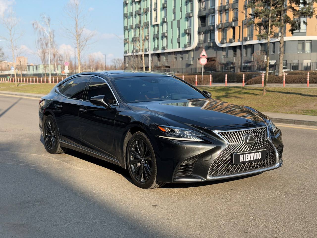Купити Lexus LS 500 Київ