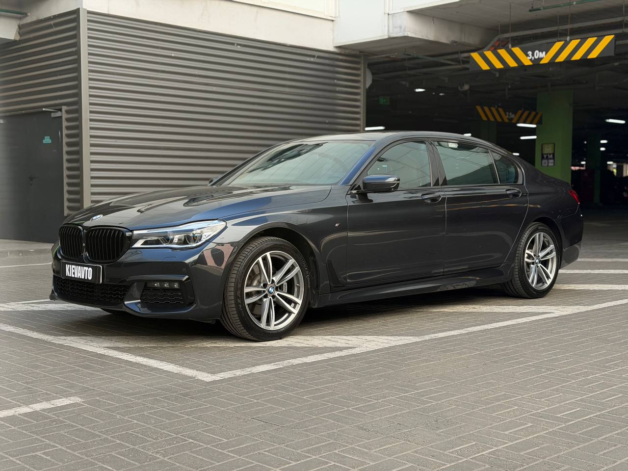 Купити BMW 730d Long Київ