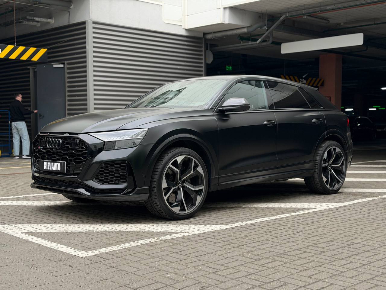 Купити Audi RS Q8 Київ