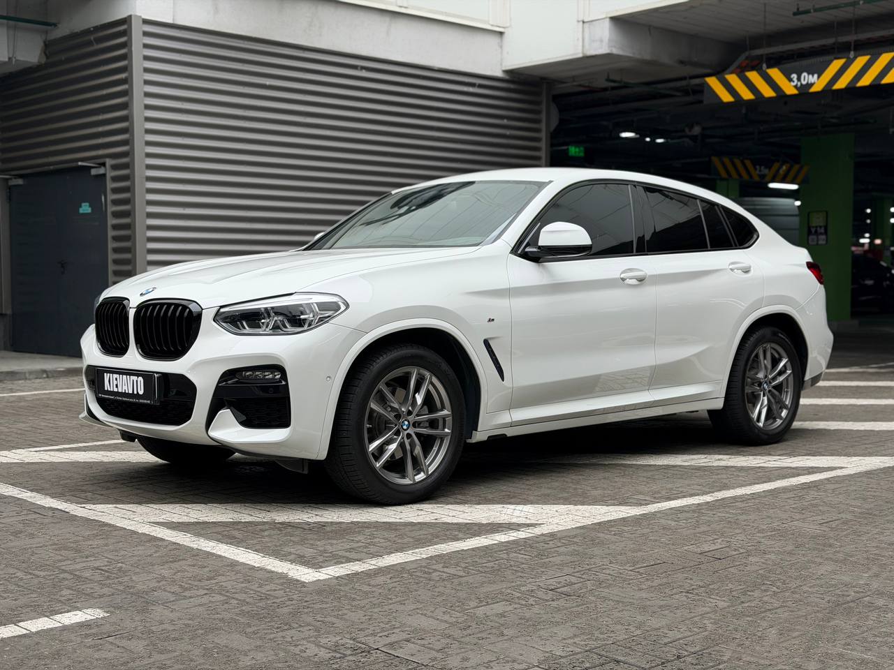Купити BMW X4 Київ