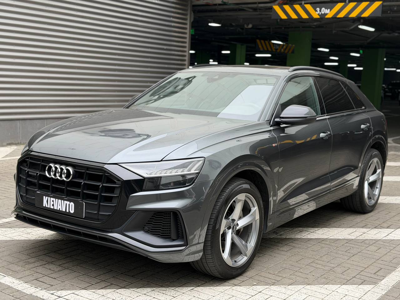 Купити Audi Q8 55TFSI Київ
