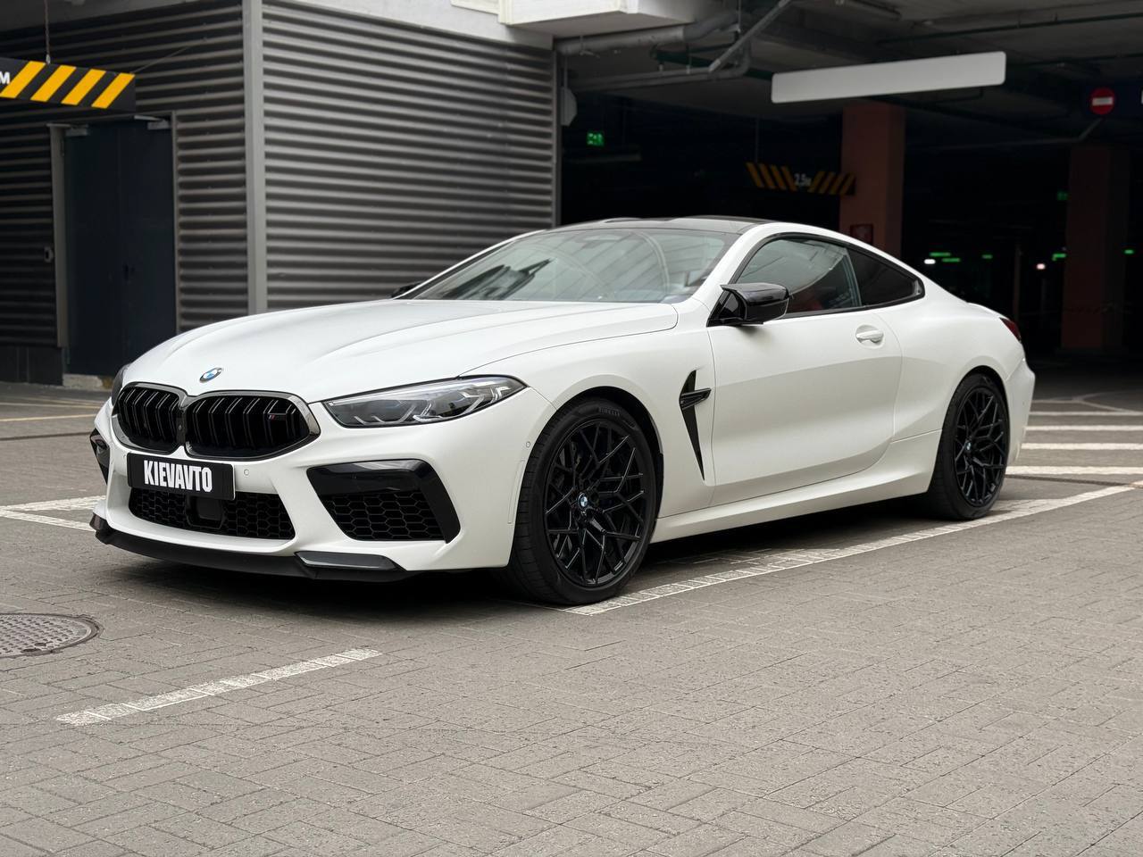 Купити BMW M8 Competition Київ