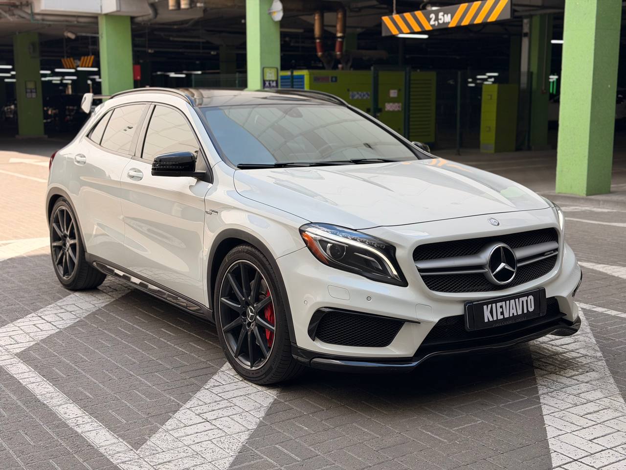 Купити Mercedes GLA 45 AMG Київ