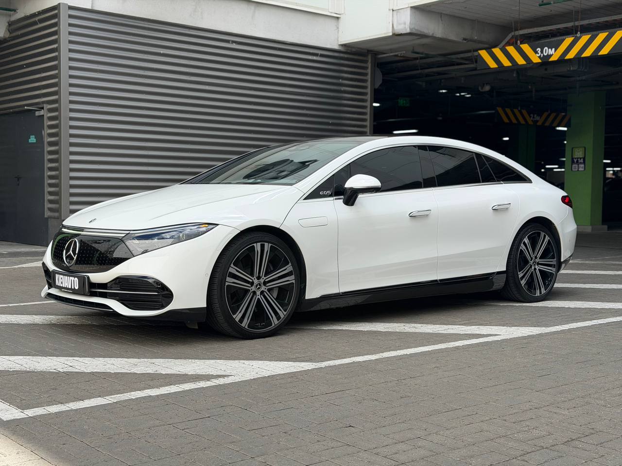 Купити Mercedes-Benz EQS 450 Київ