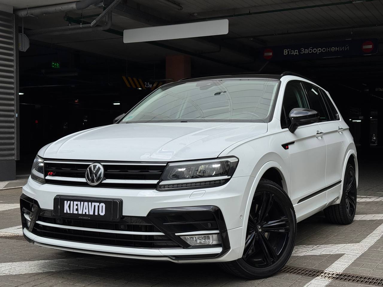 Купити Volkswagen Tiguan R-line Київ