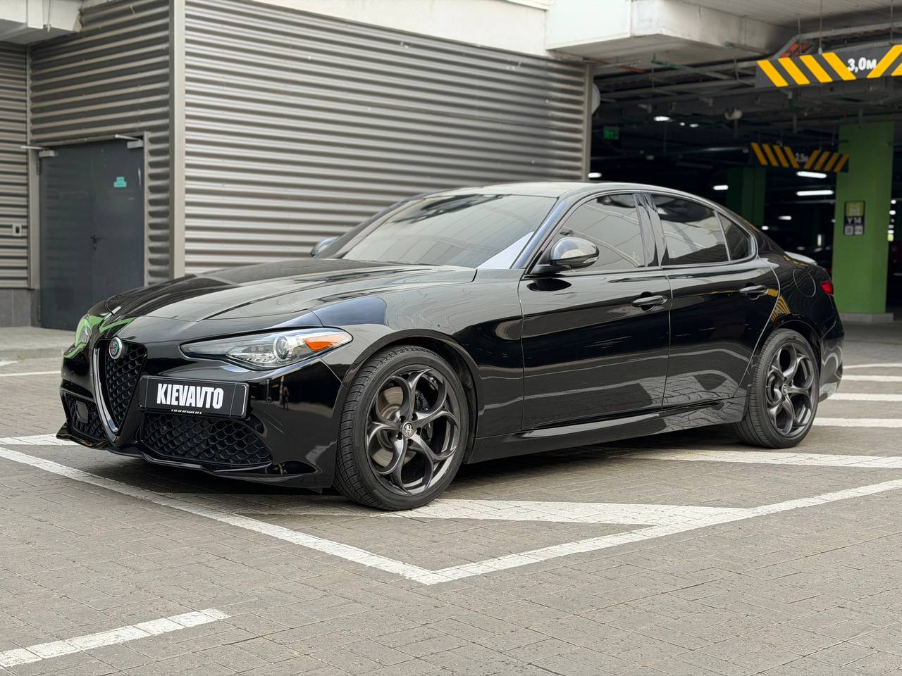 Купити Alfa Romeo Giulia Київ