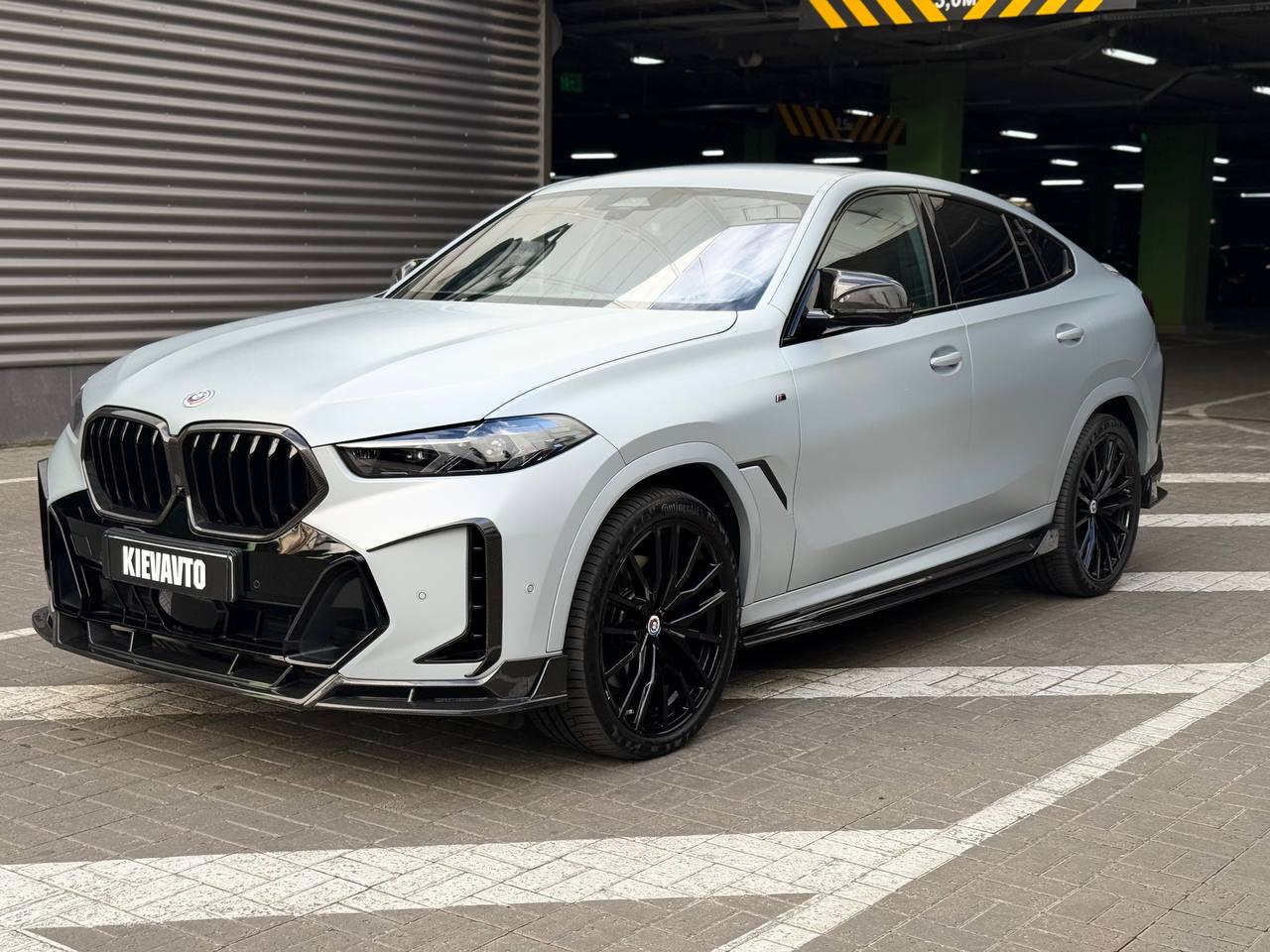 Купити BMW X6 40d Київ