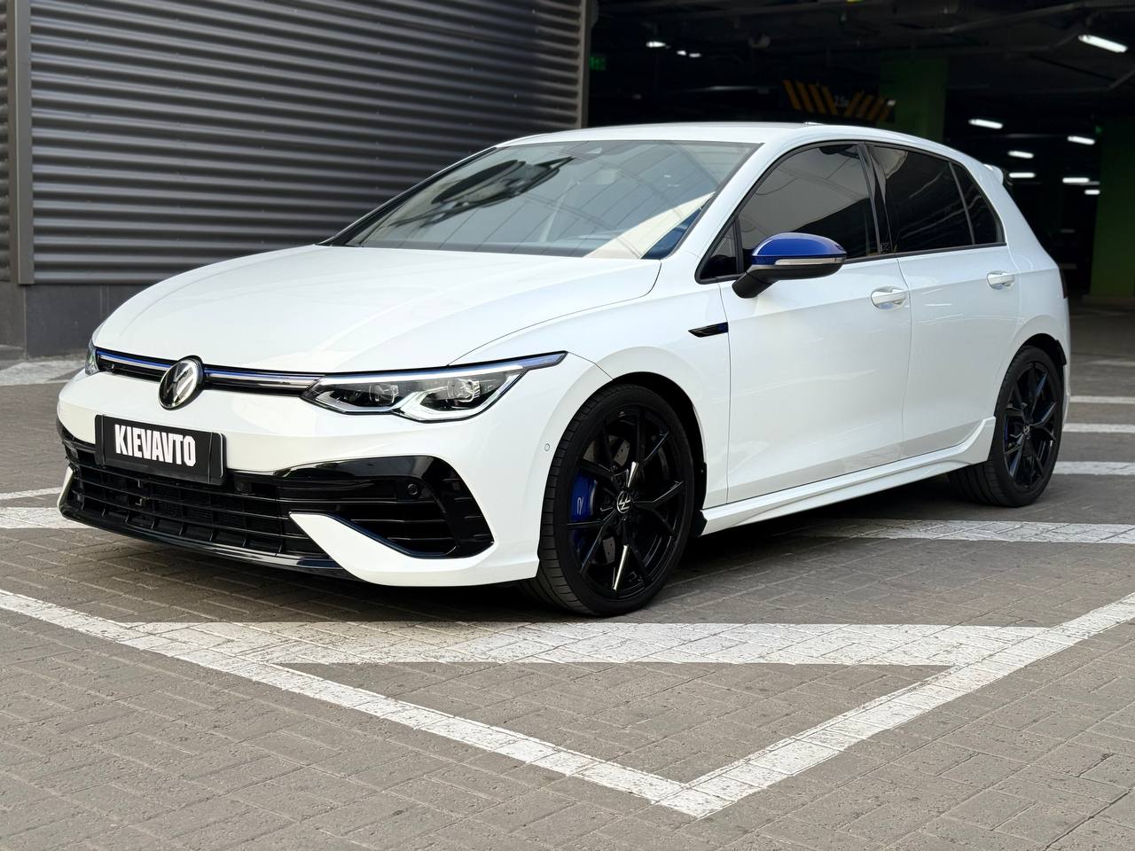 Купити Volkswagen Golf R Київ