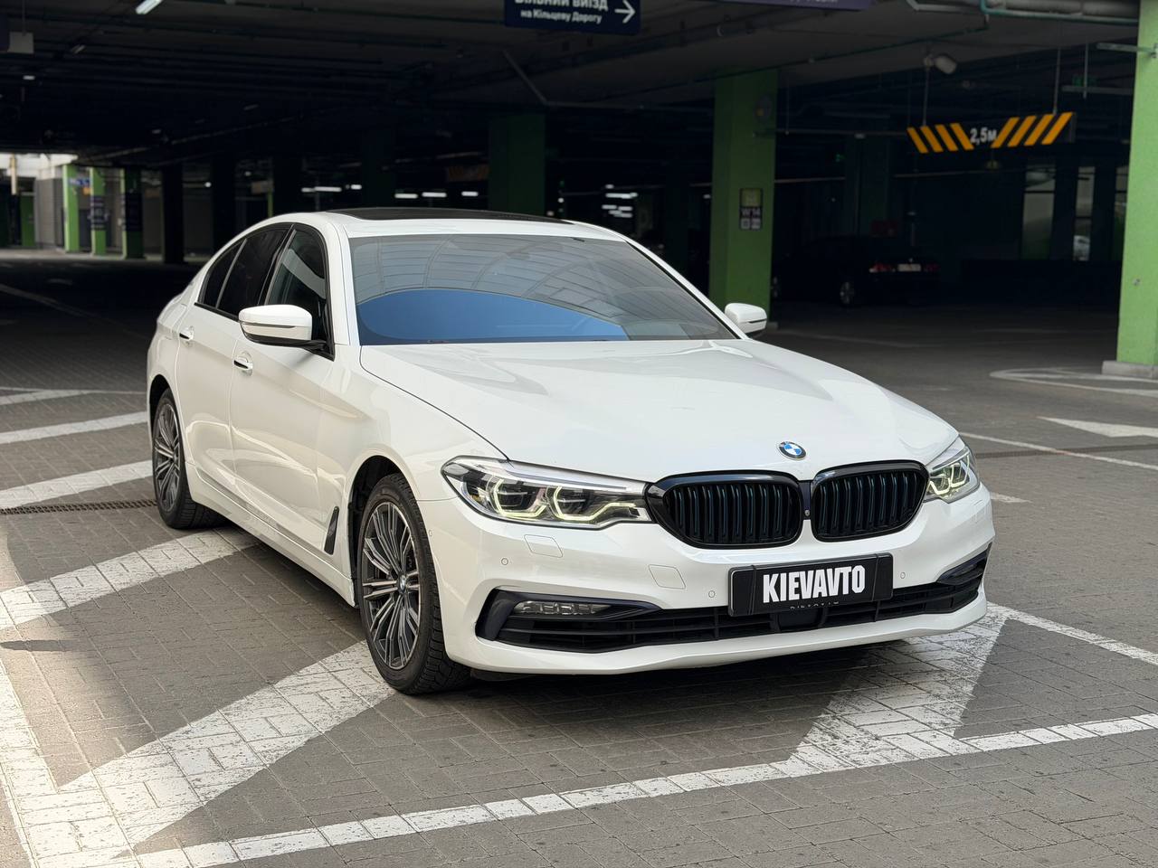 Купити BMW 530e hybrid Київ