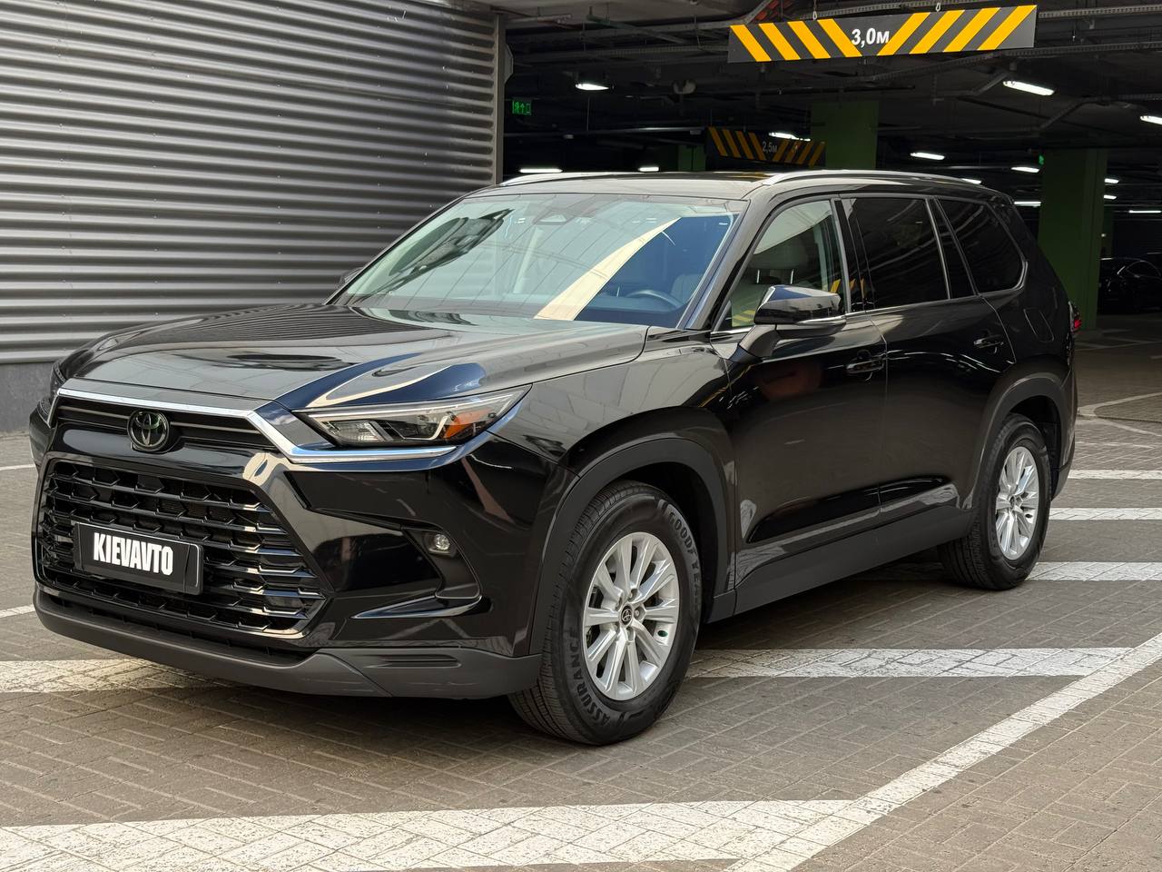 Купити Toyota Grand Highlander Київ
