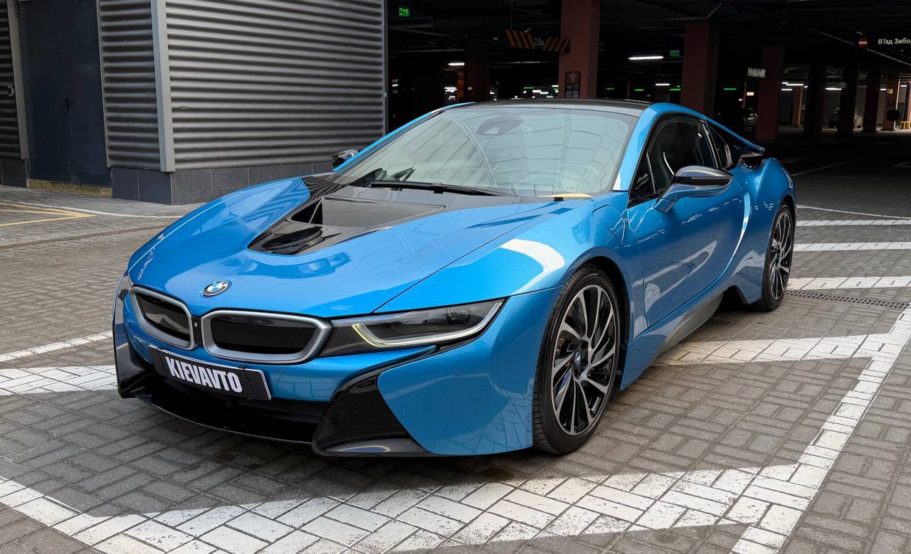 Купити BMW I8 Київ