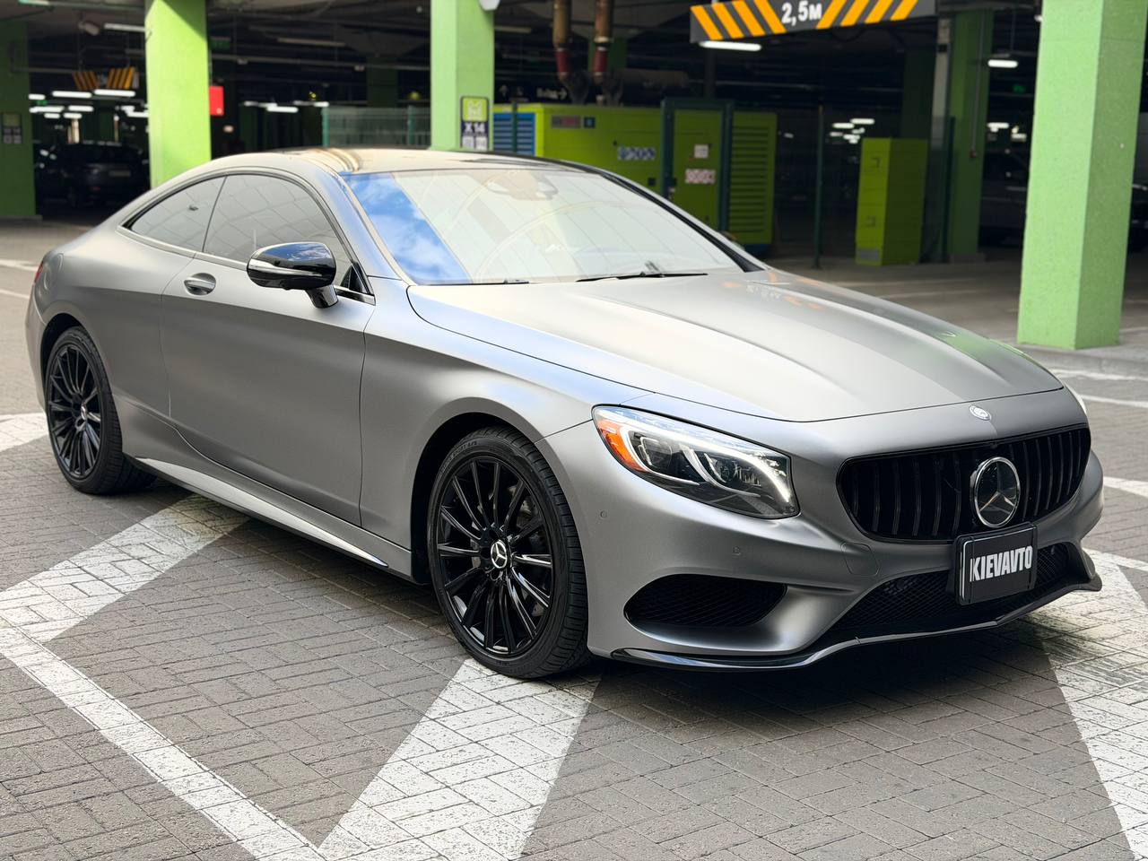 Купити Mercedes S 550 Київ