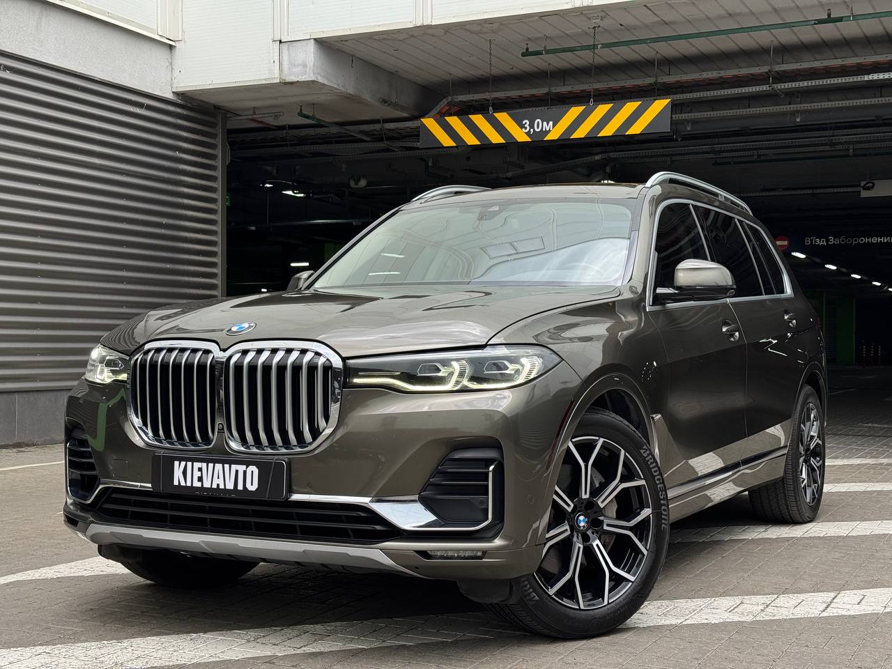 Купити BMW X7 40i Київ
