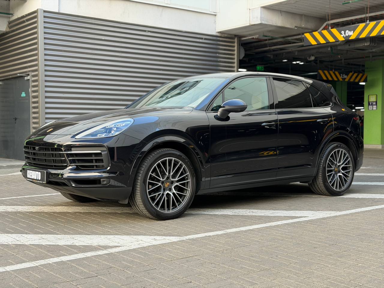 Купити Porsche Cayenne Київ