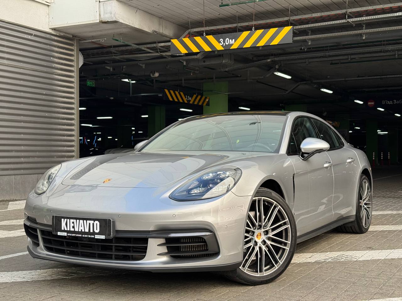 Купити Porsche Panamera 4S Київ