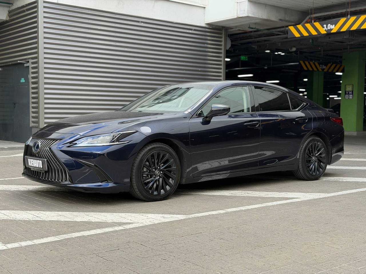 Купити Lexus ES 300h Київ