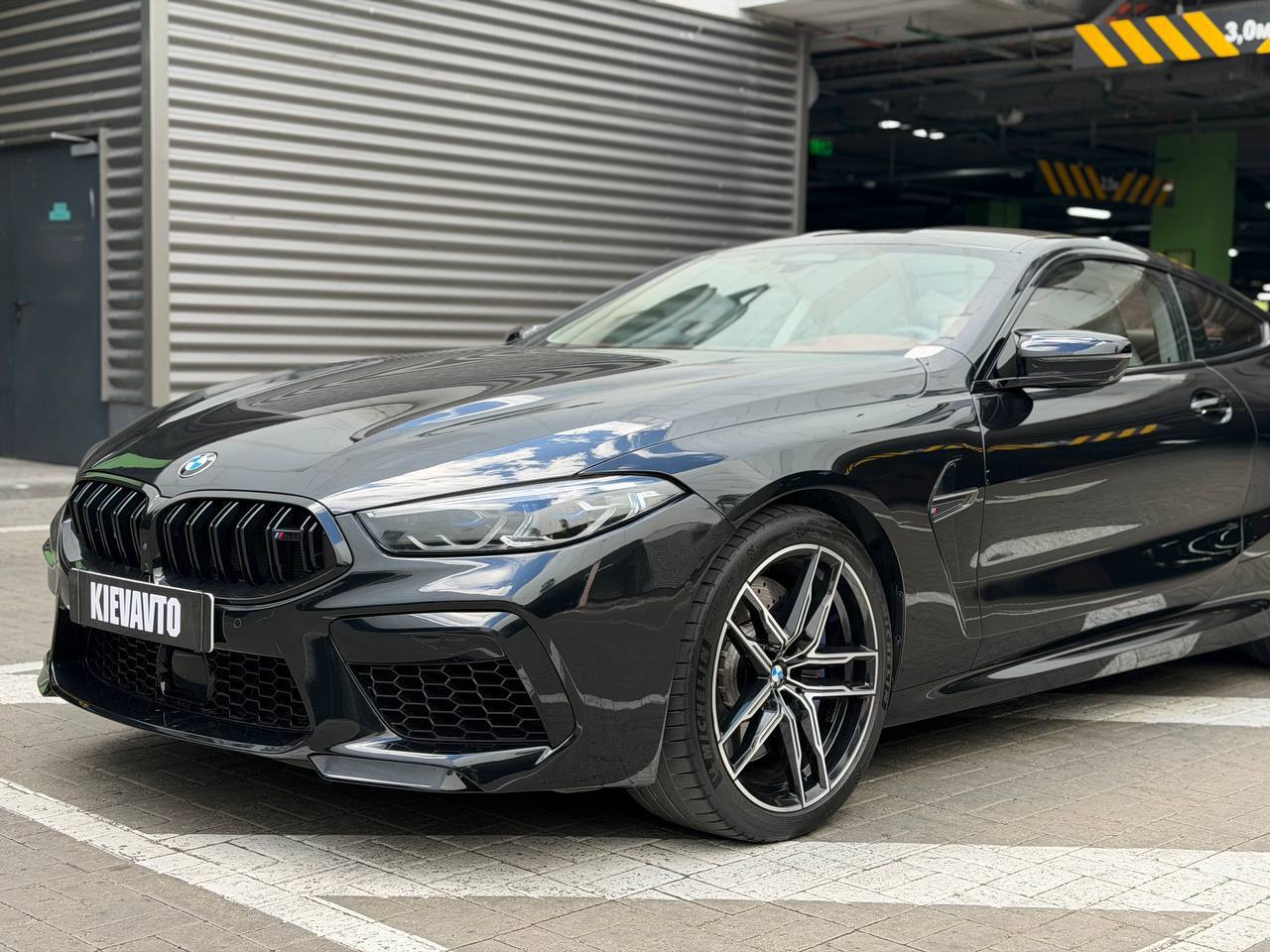 Купити BMW M8 Competition Київ