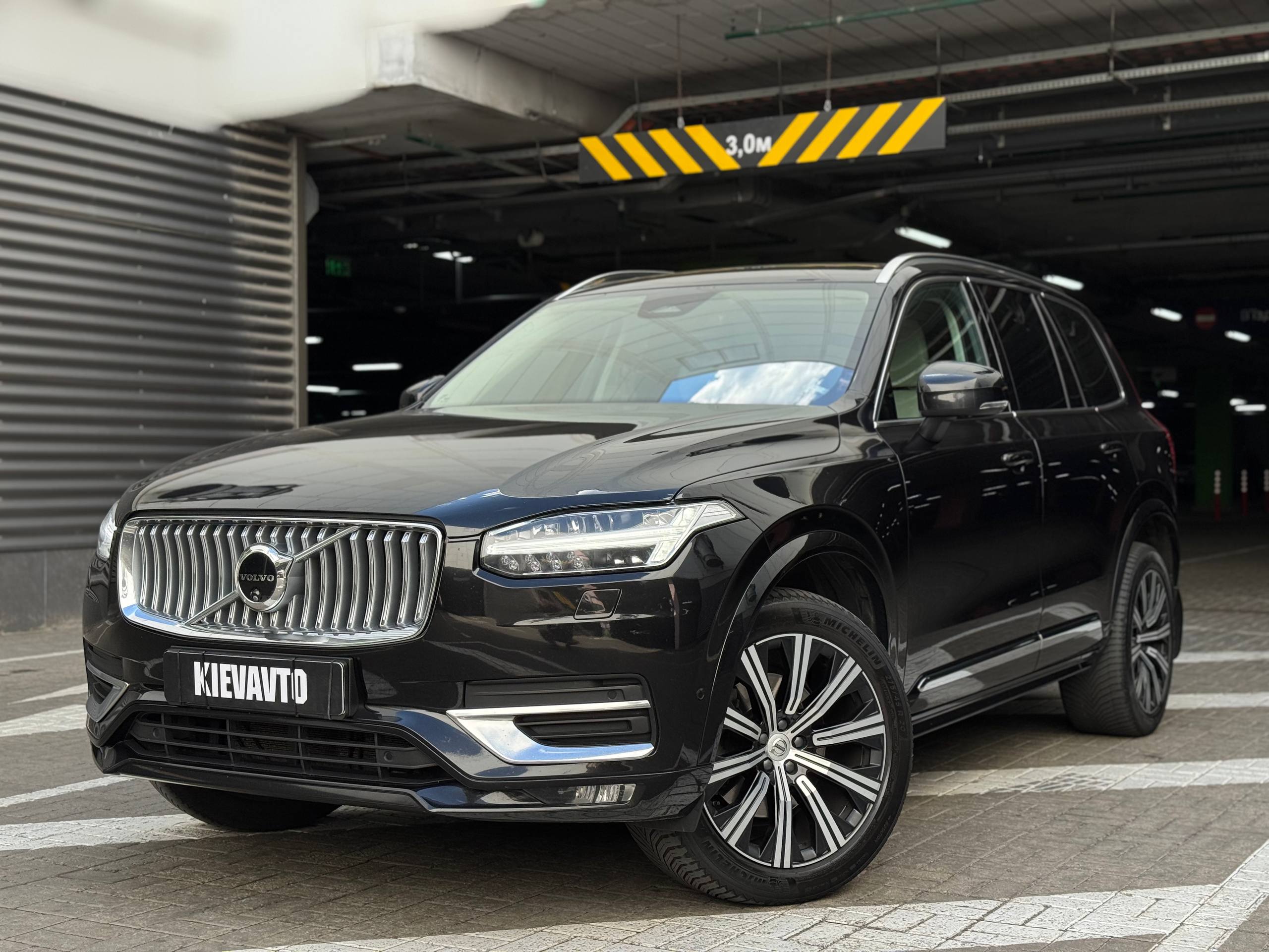 Купити Volvo XC90 Київ