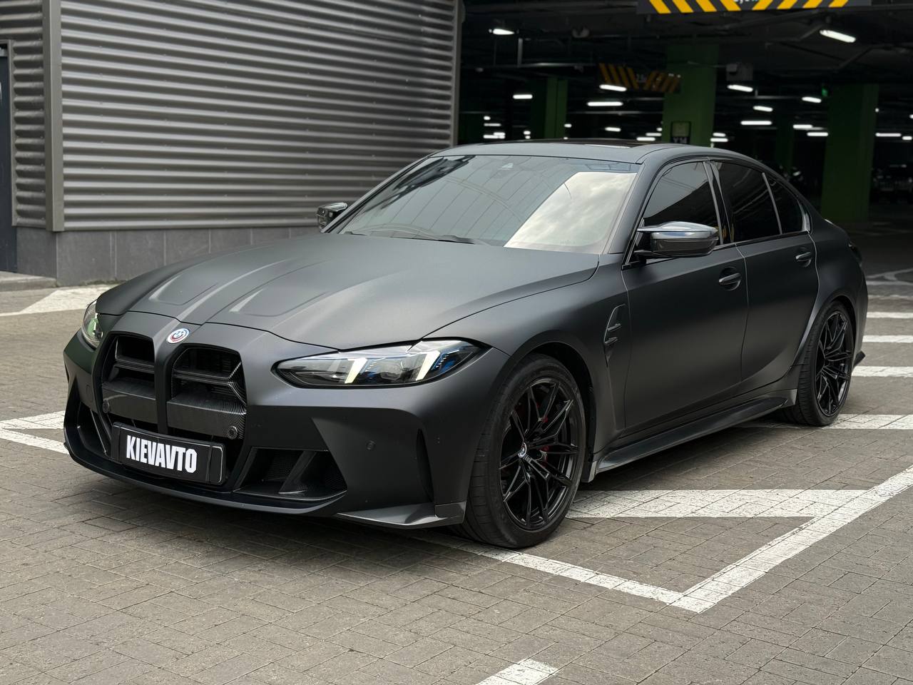 Купити BMW M3 Київ