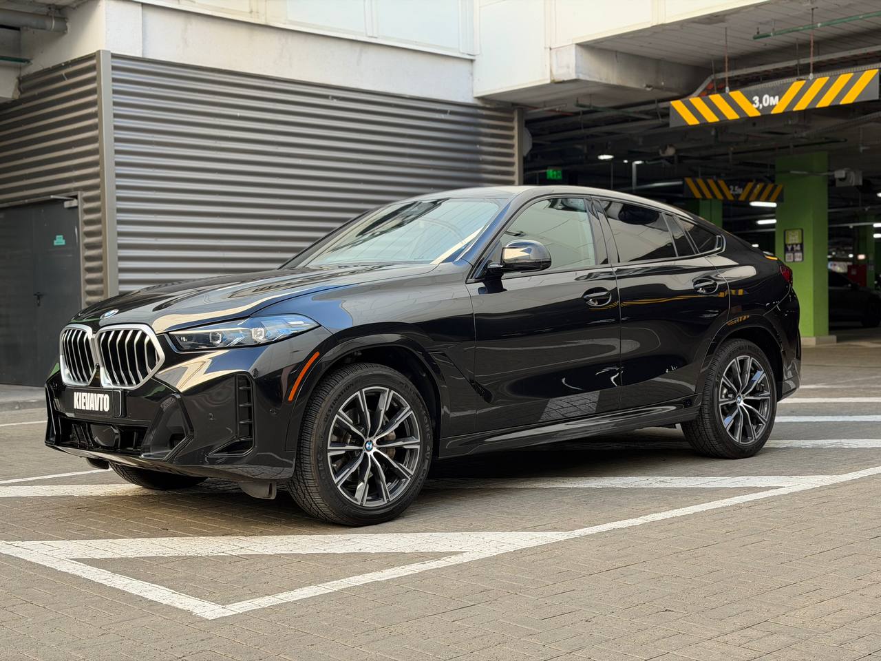 Купити BMW X6 Київ